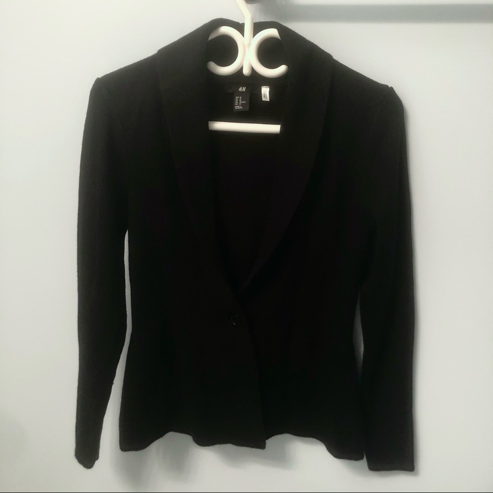 Black H&M single button cardigan (M)